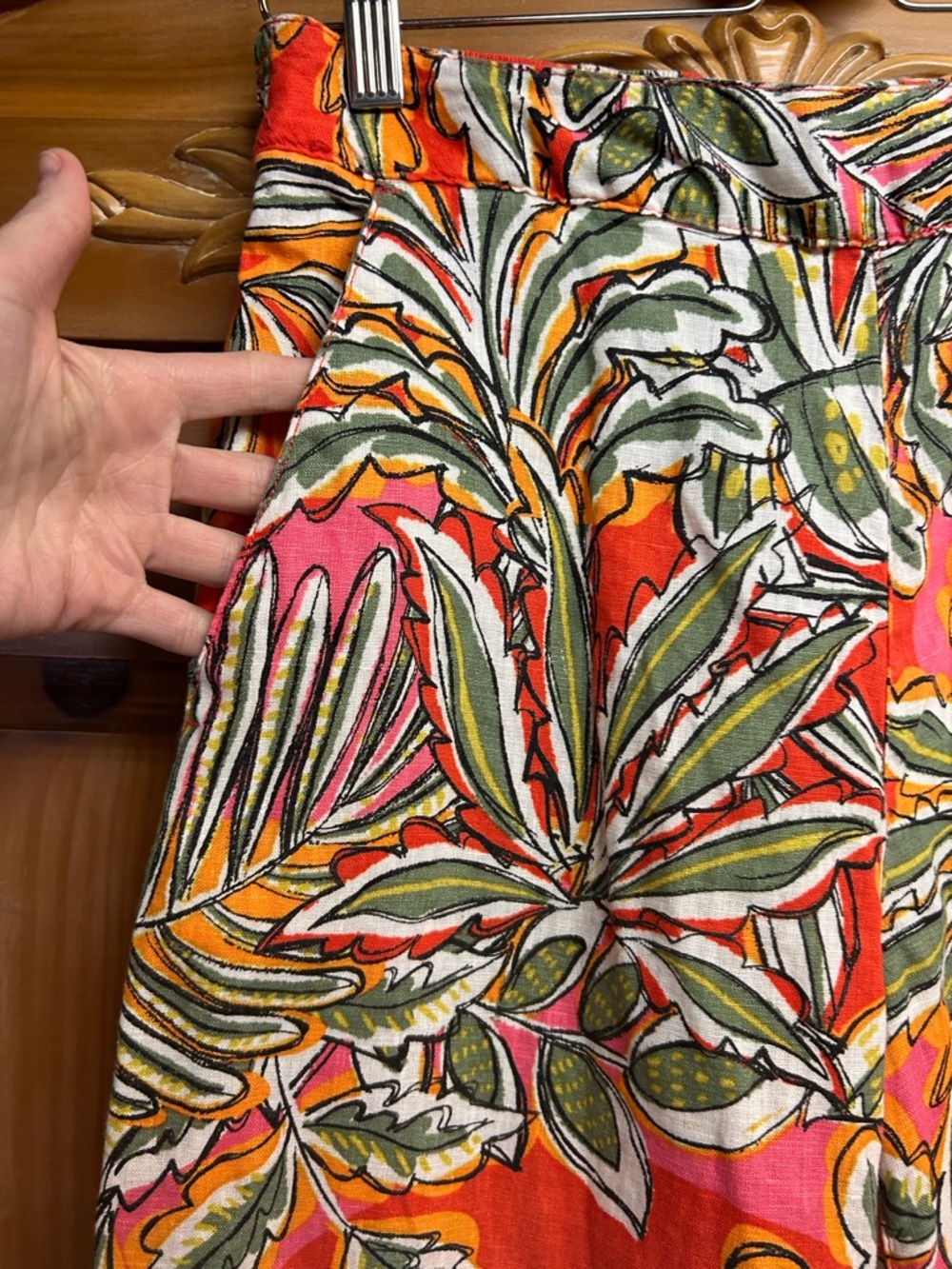 C&C California Orange Tropical Leaf Wide-Leg 100% Linen Pants - Picture 3 of 5
